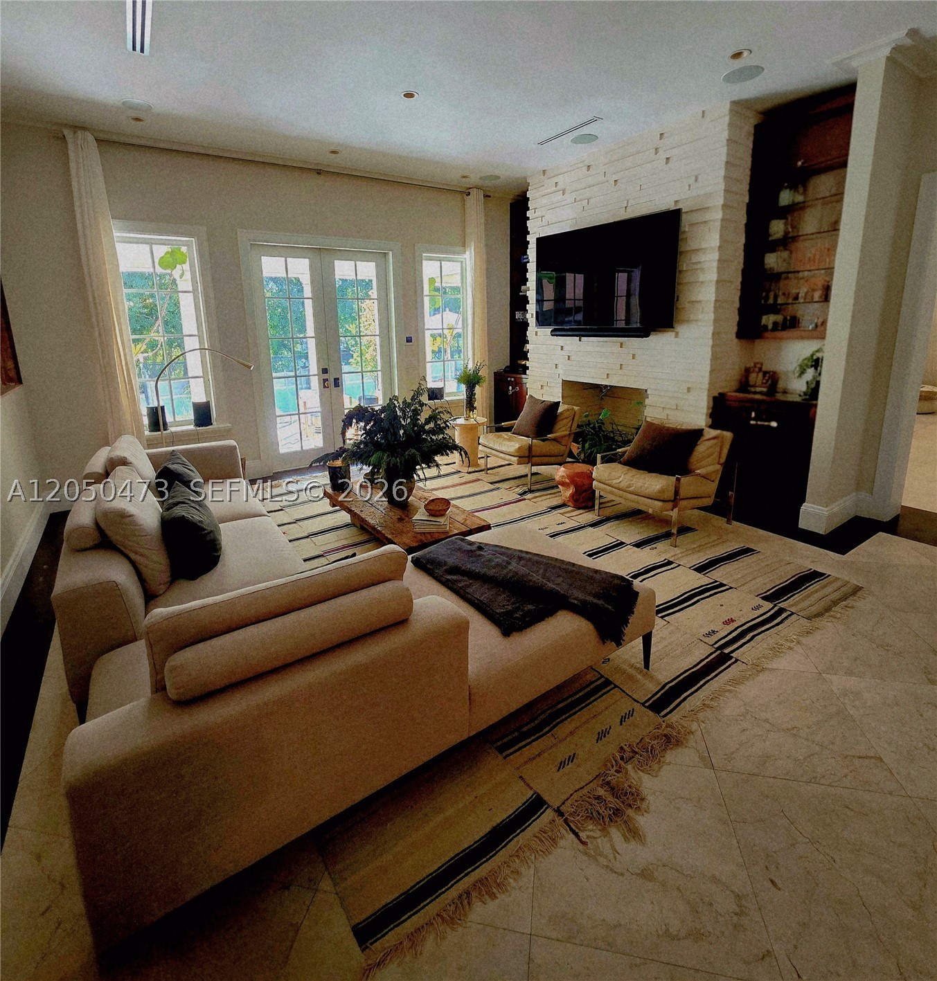277 Marinero Ct Coral Gables, FL 33143