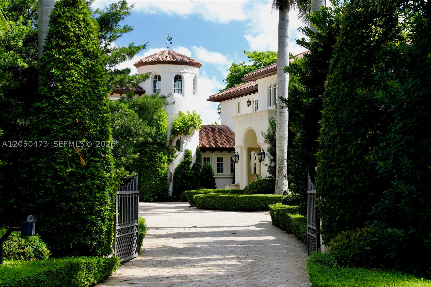 277 Marinero Ct Coral Gables, FL 33143