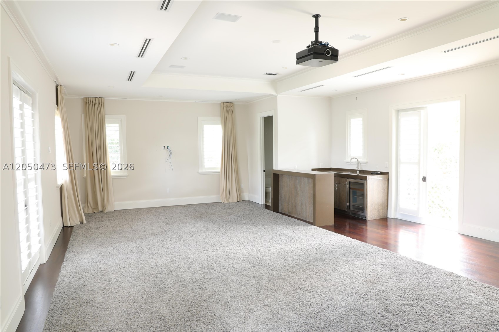 277 Marinero Ct Coral Gables, FL 33143