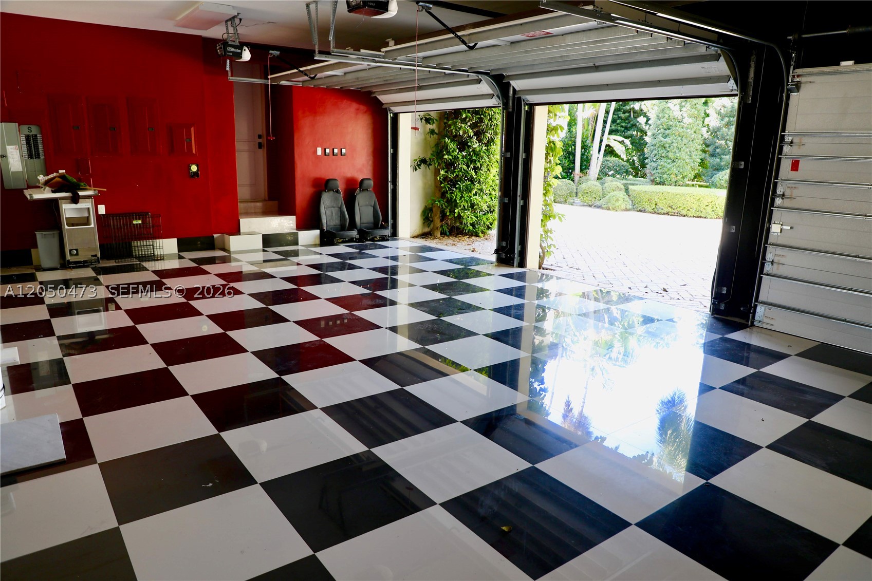 277 Marinero Ct Coral Gables, FL 33143