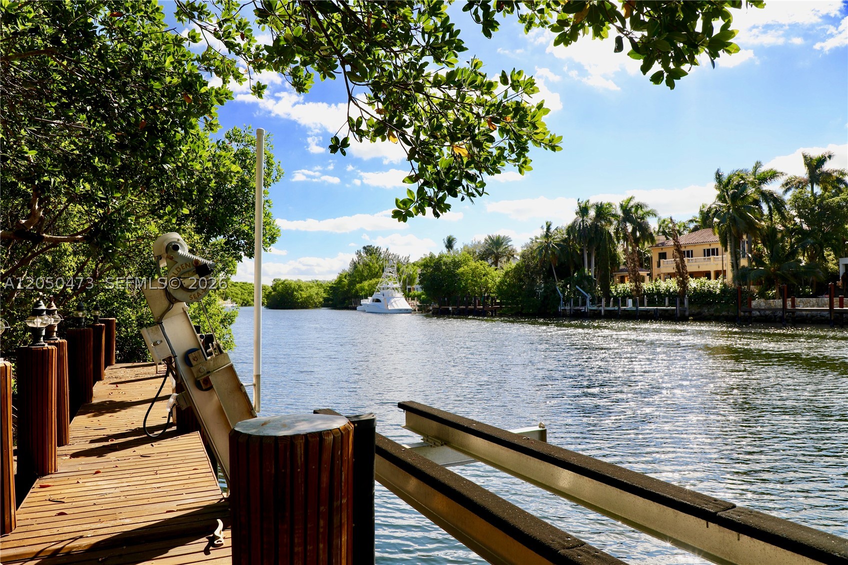 277 Marinero Ct Coral Gables, FL 33143