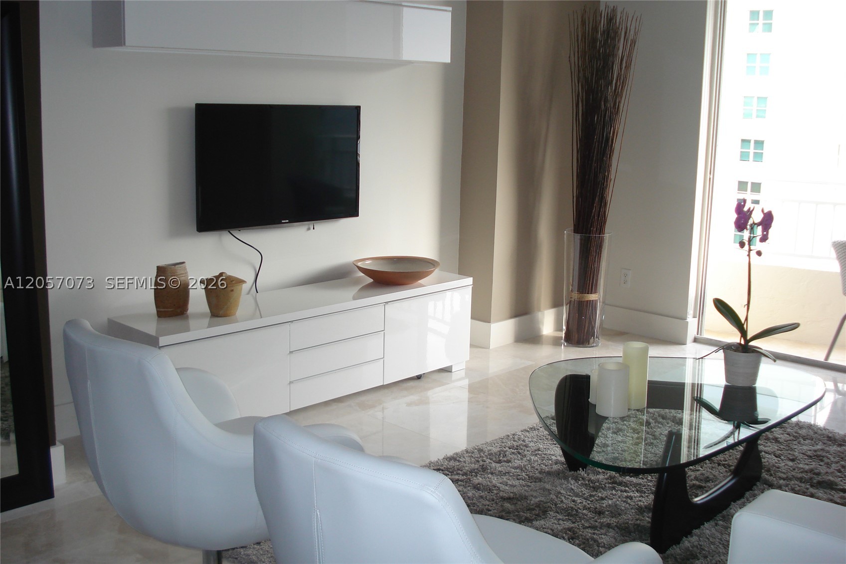 image Isola32