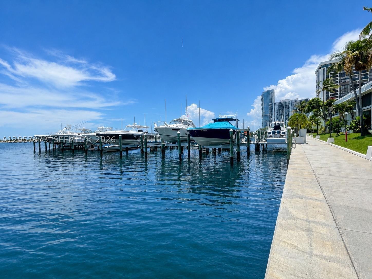 image Brickell Place I11