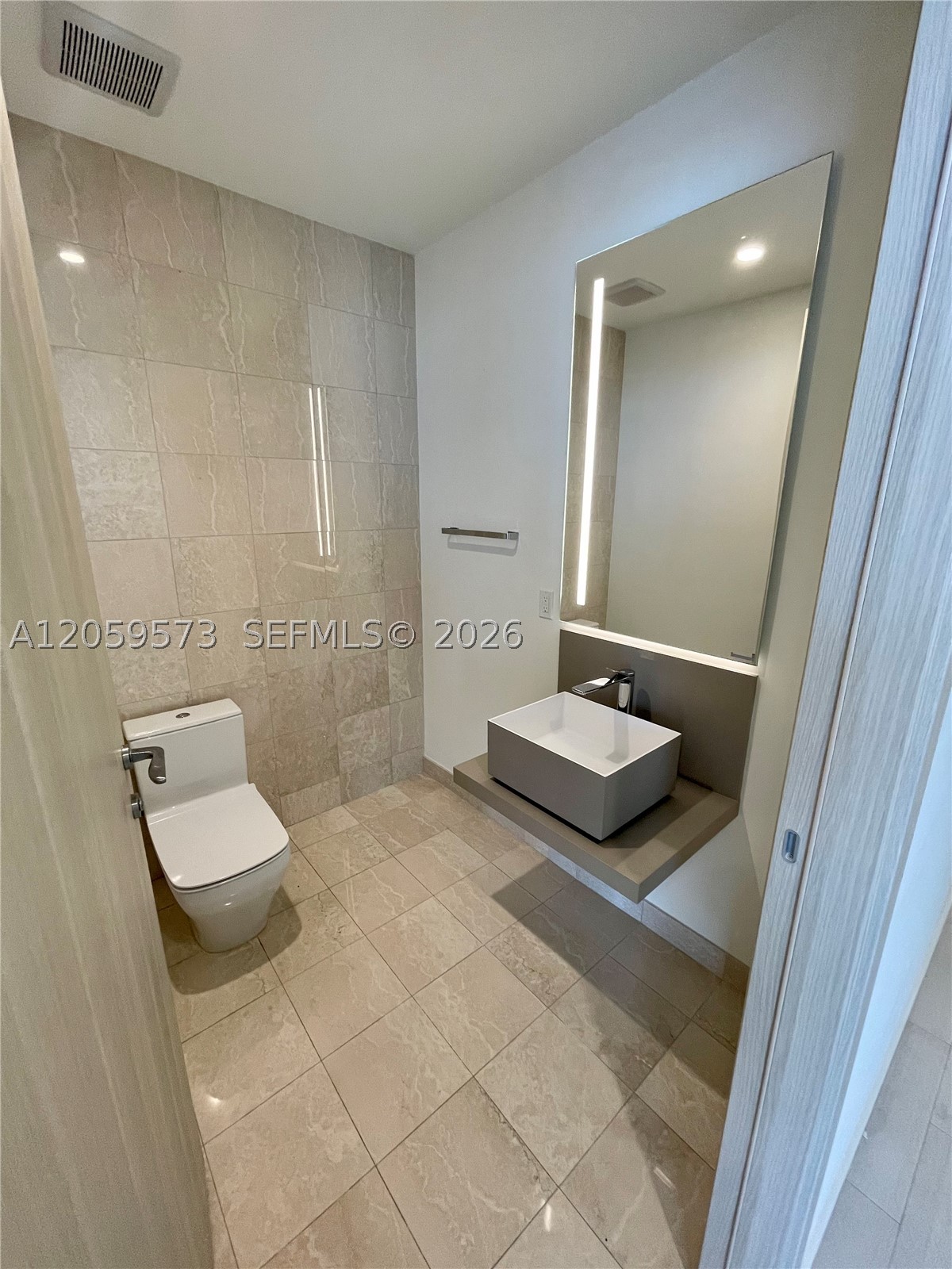 Undisclosed Address Miami, FL 33131