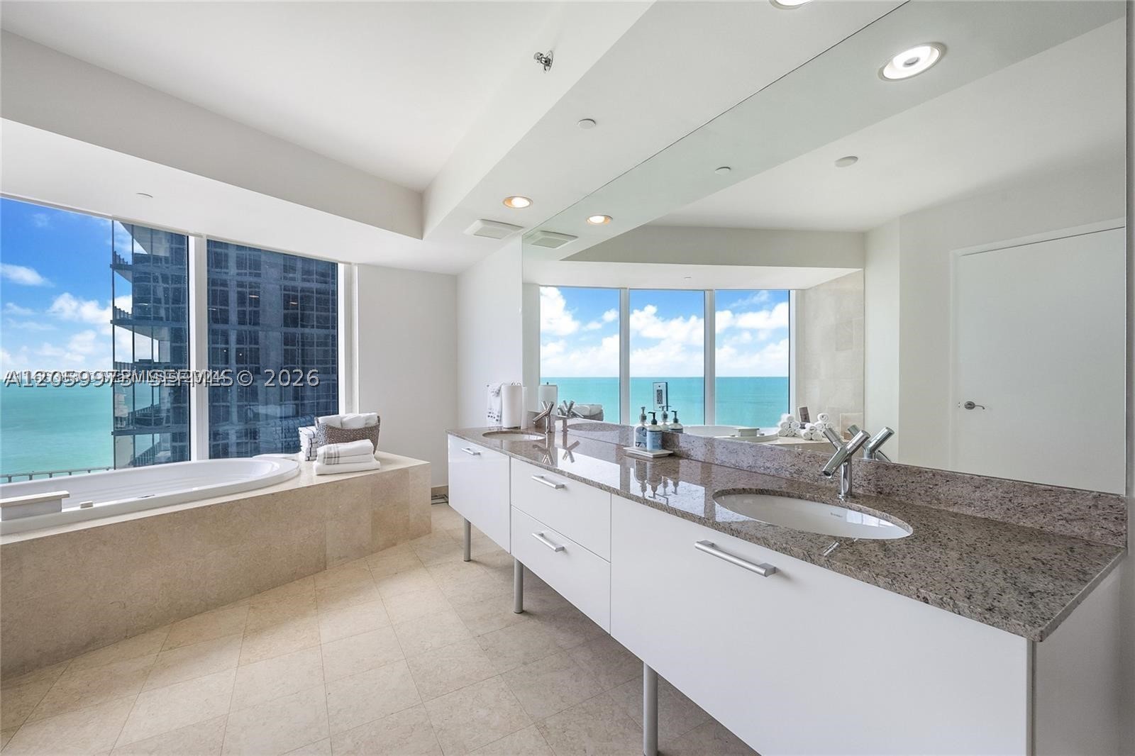 image Ocean Four12