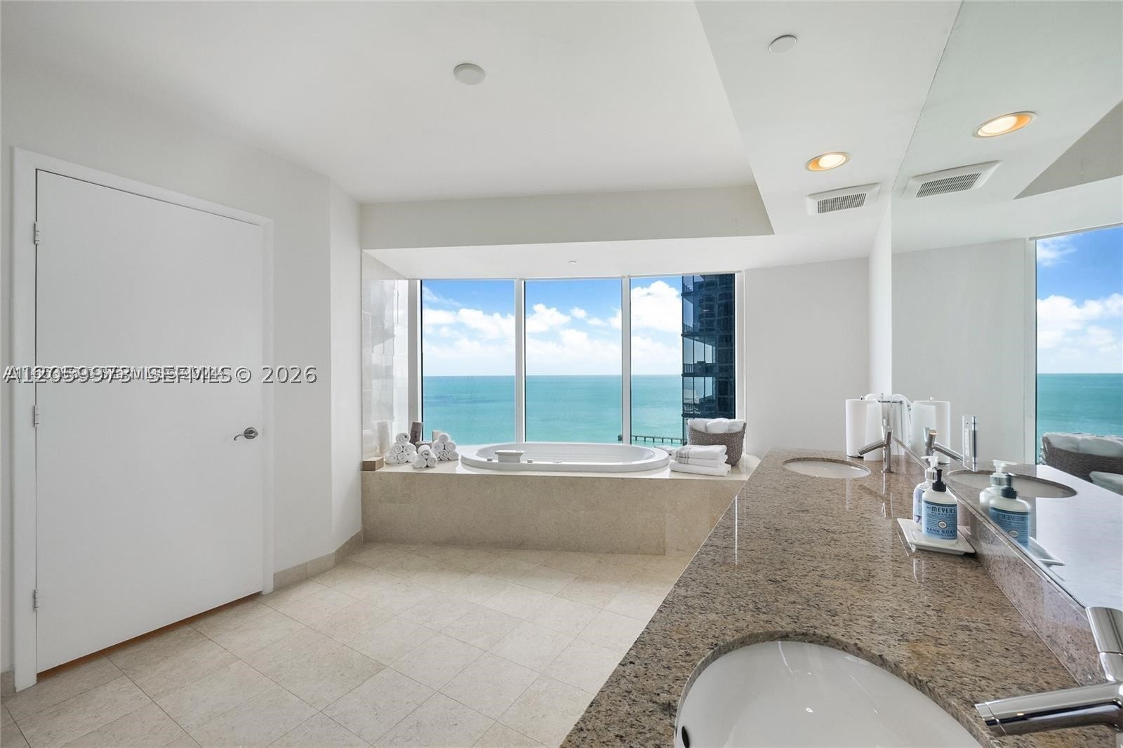 image Ocean Four13