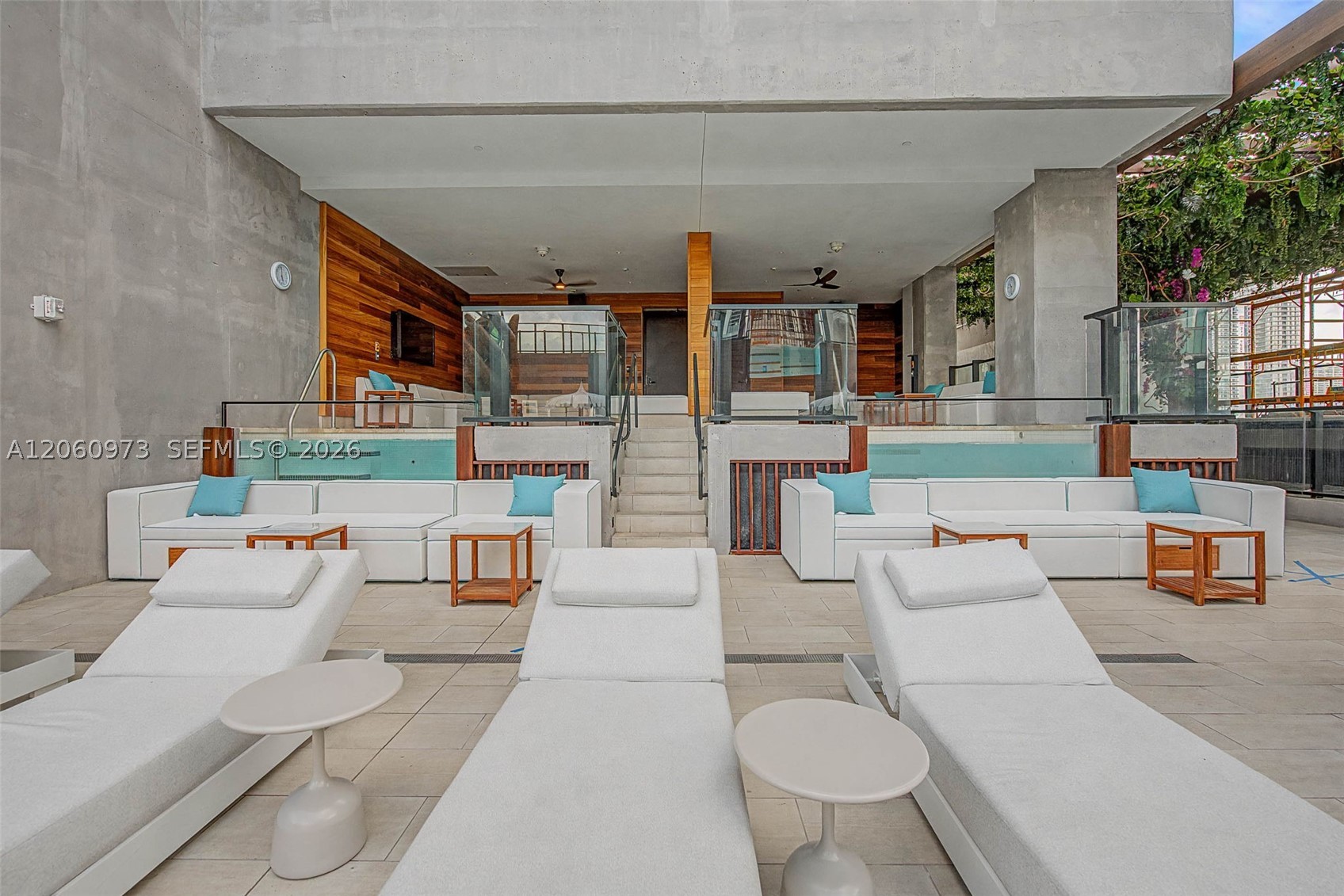 image E11EVEN Hotel & Residences2