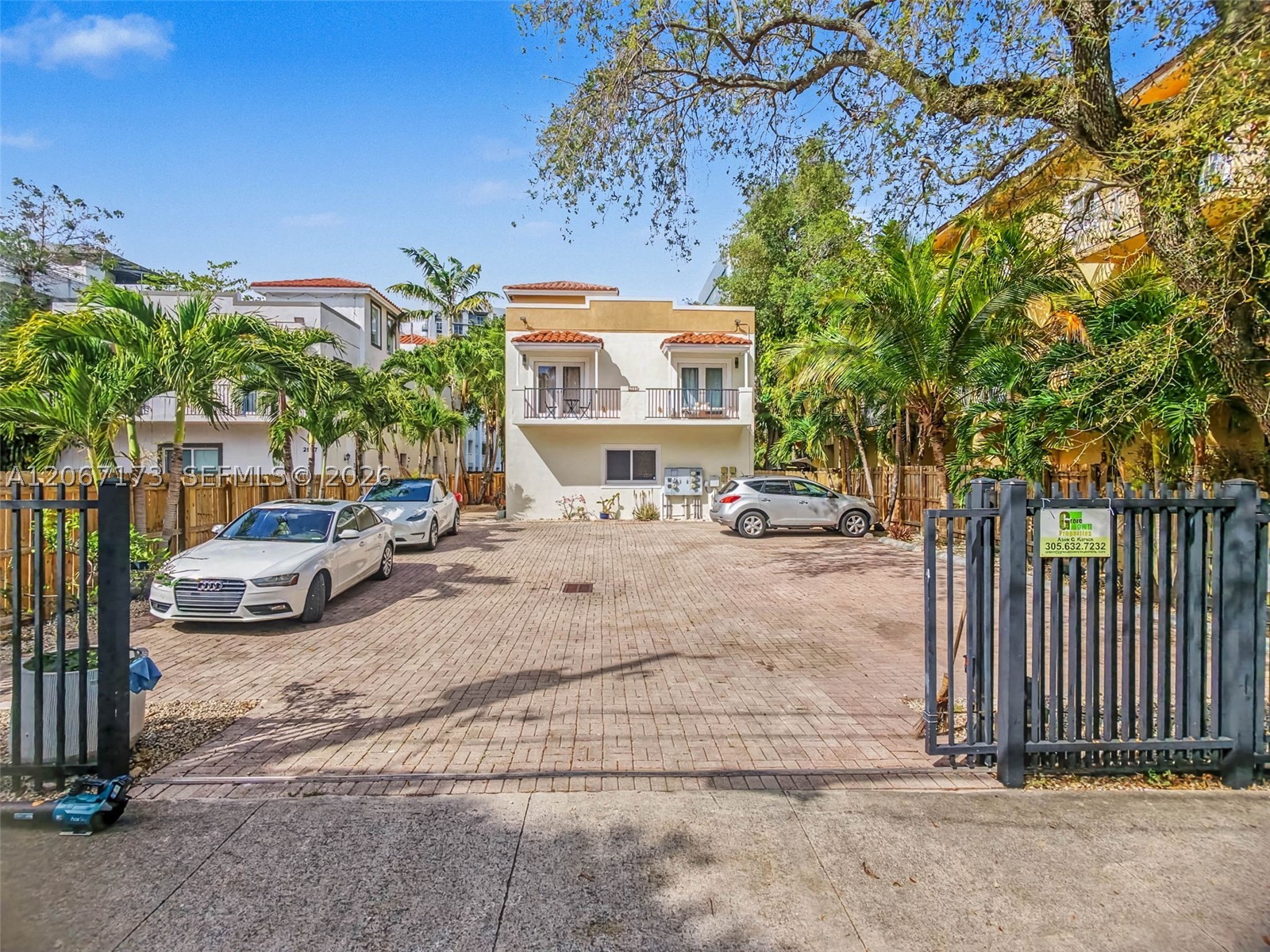 2945 Coconut Ave #2 Miami, FL 33133