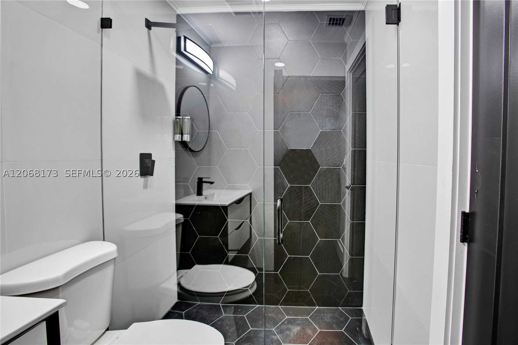2457 NE 27th Ter Fort Lauderdale, FL 33305