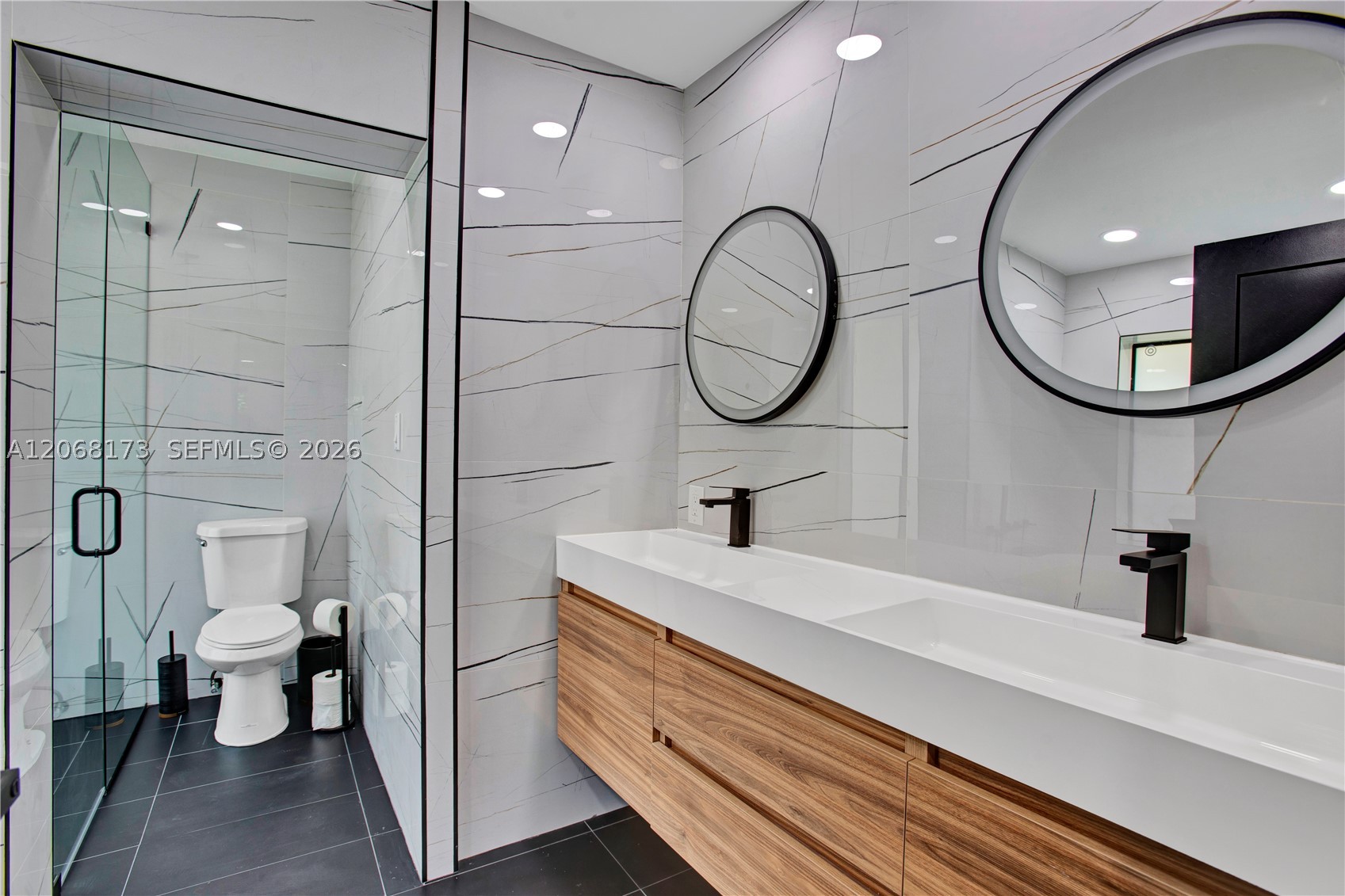 2457 NE 27th Ter Fort Lauderdale, FL 33305