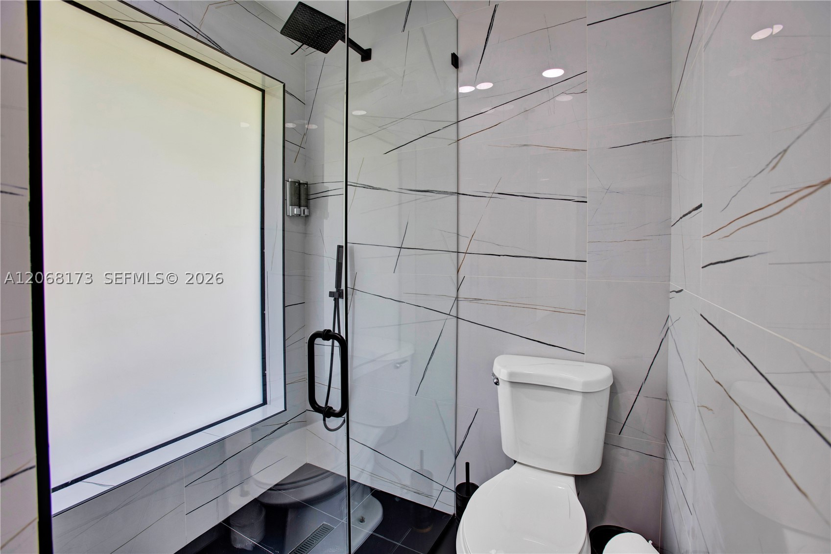 2457 NE 27th Ter Fort Lauderdale, FL 33305