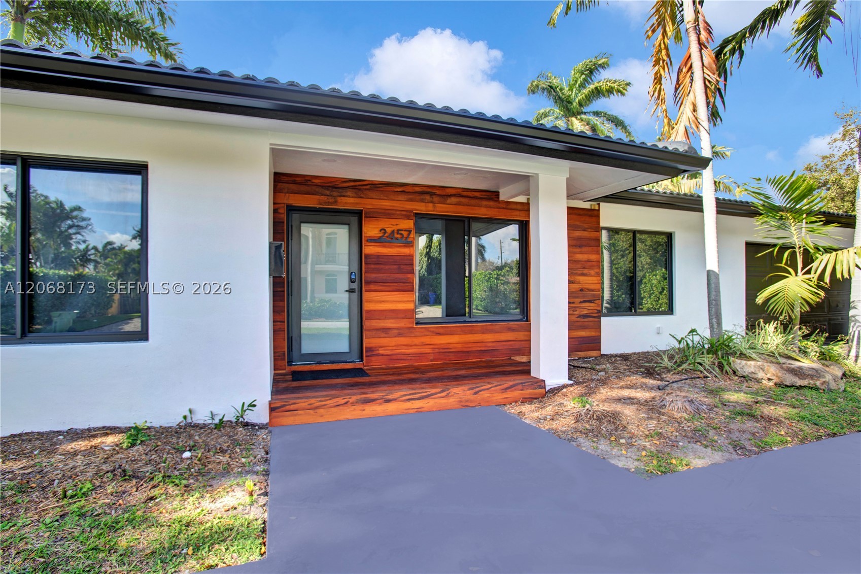 2457 NE 27th Ter Fort Lauderdale, FL 33305