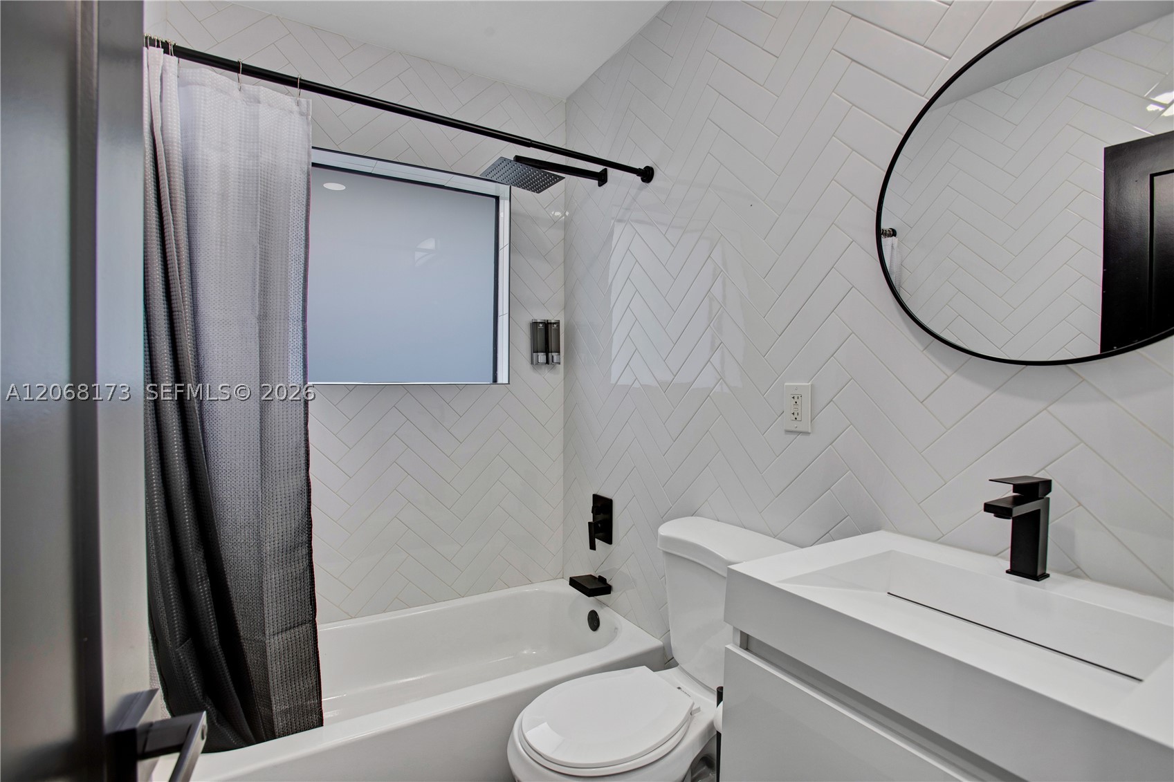 2457 NE 27th Ter Fort Lauderdale, FL 33305