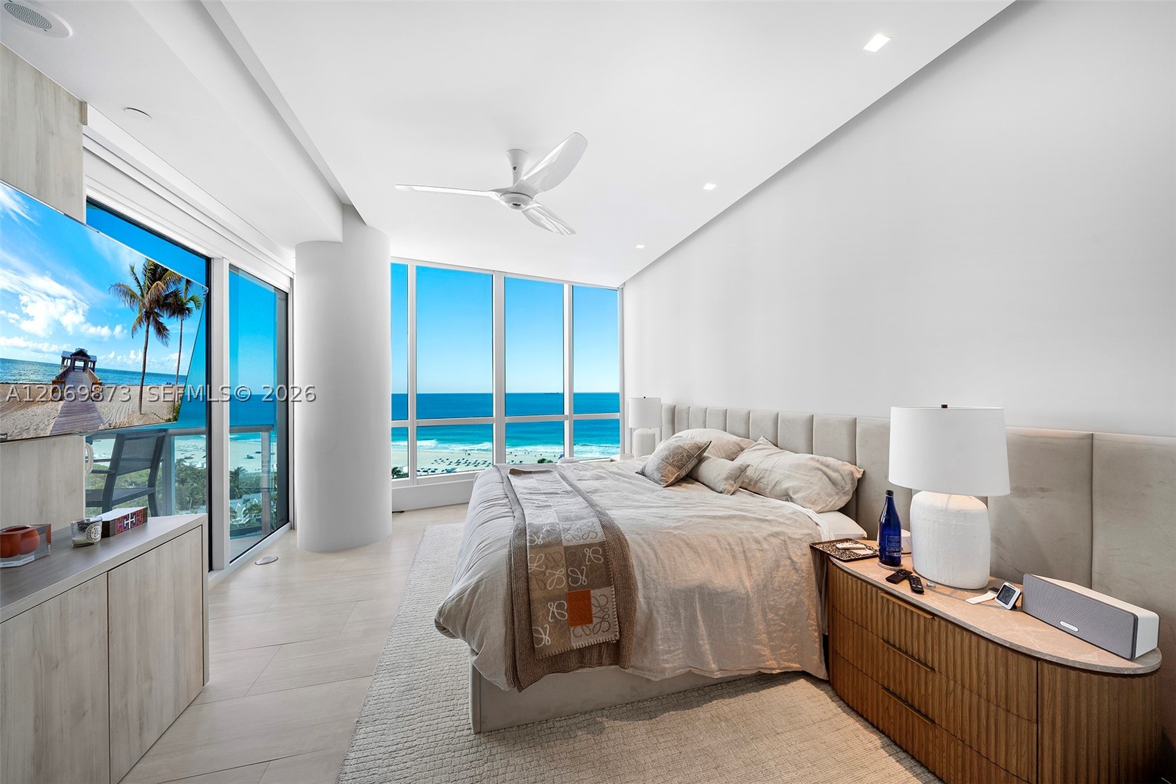 image Continuum South Beach South Tower16