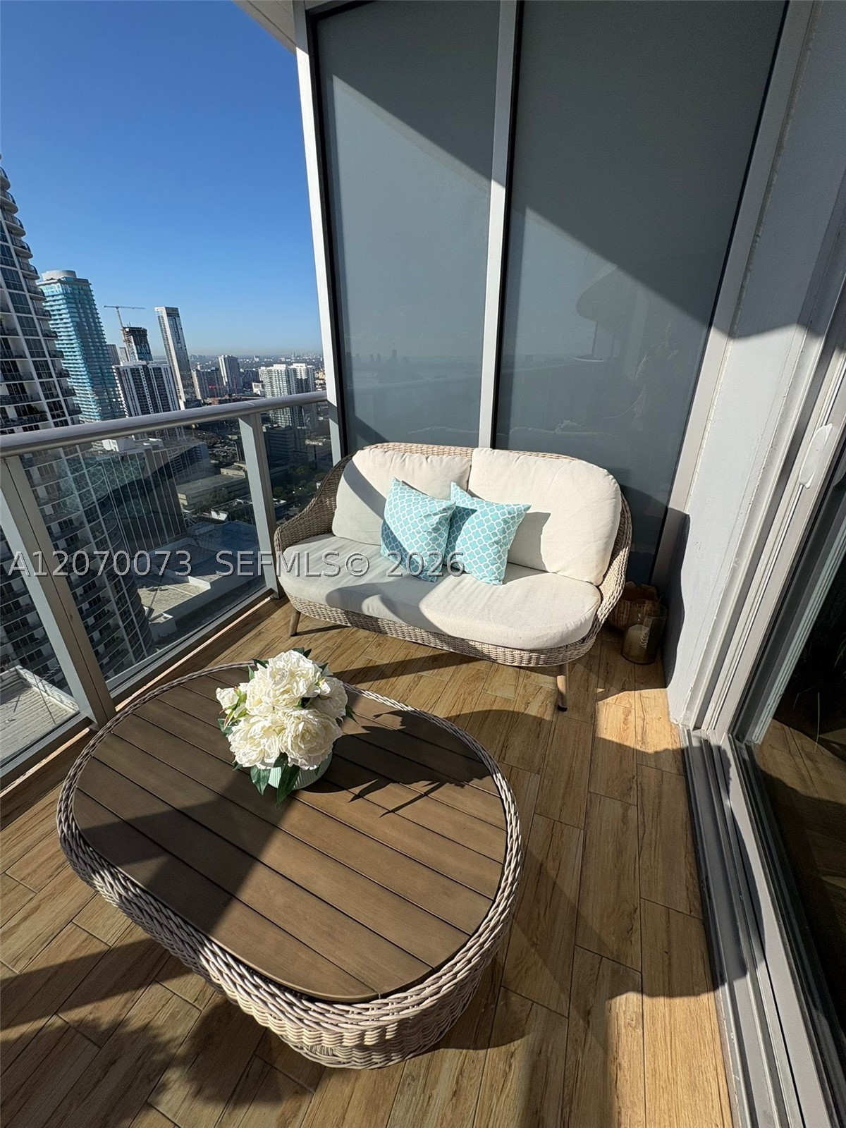 image Aria on the Bay1