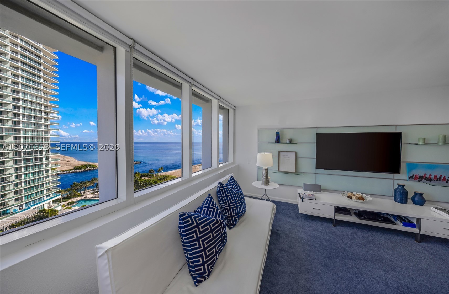 image Harbour House1