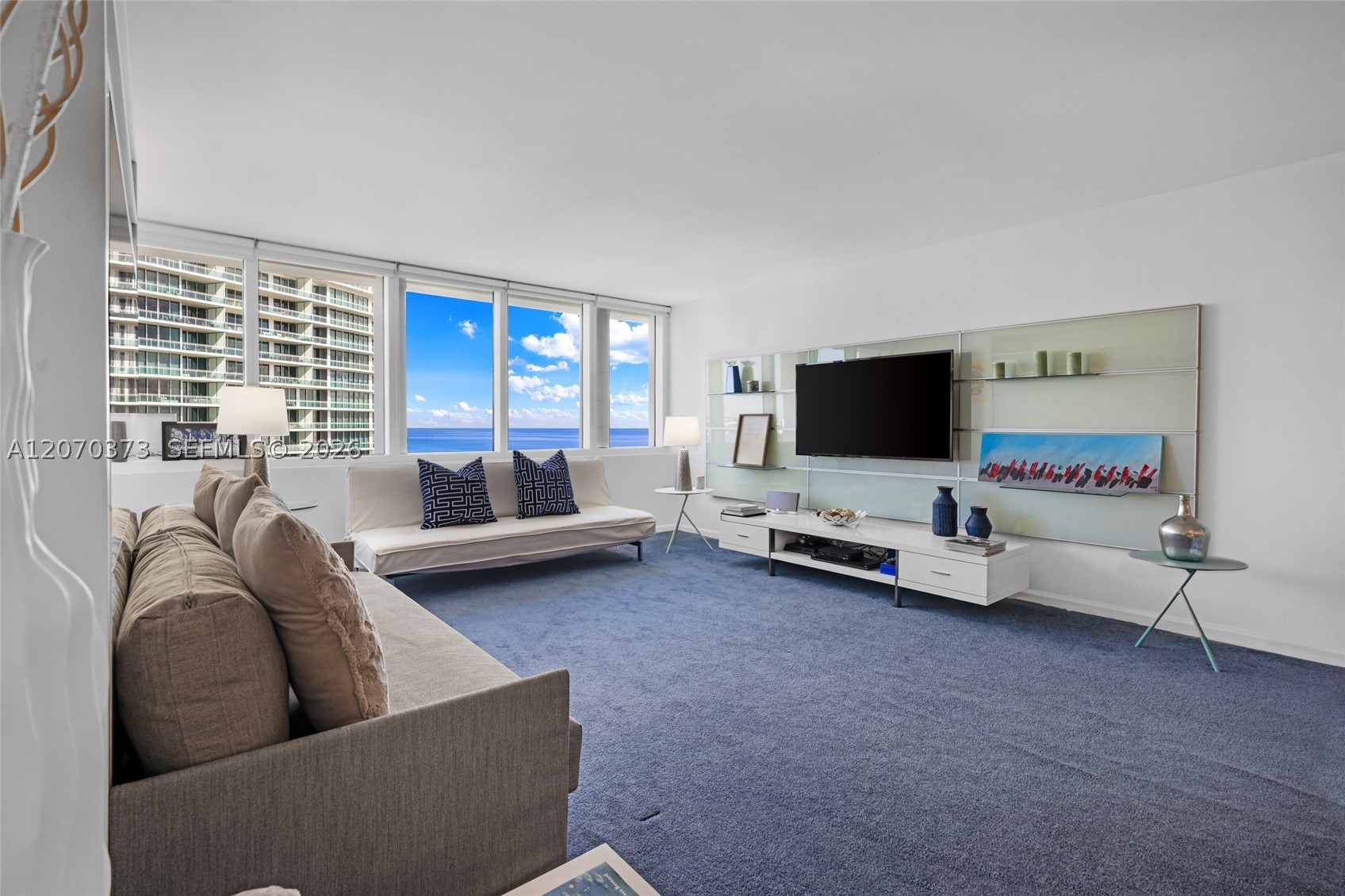 image Harbour House3
