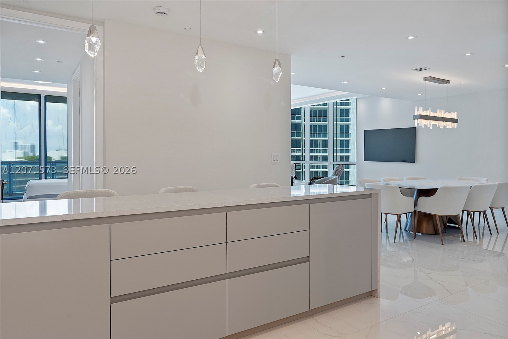 image Continuum South Beach South Tower27