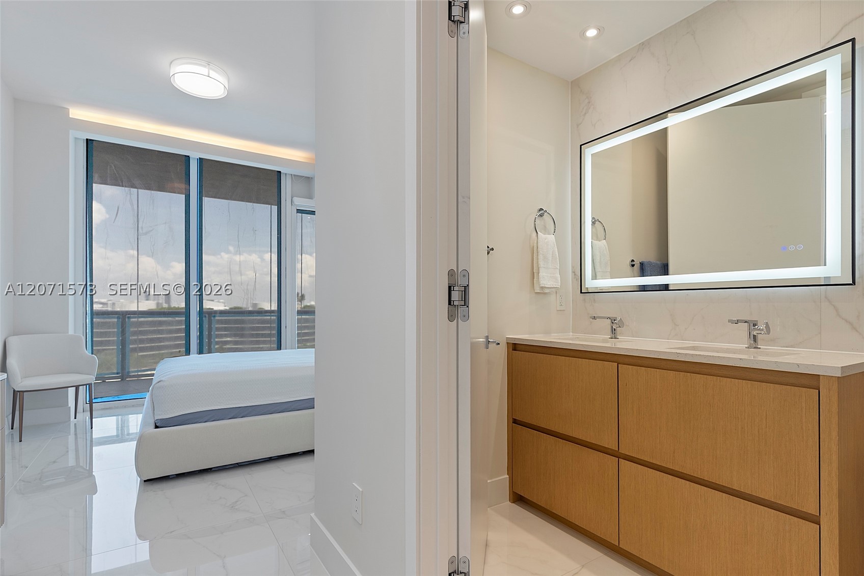 image Continuum South Beach South Tower31