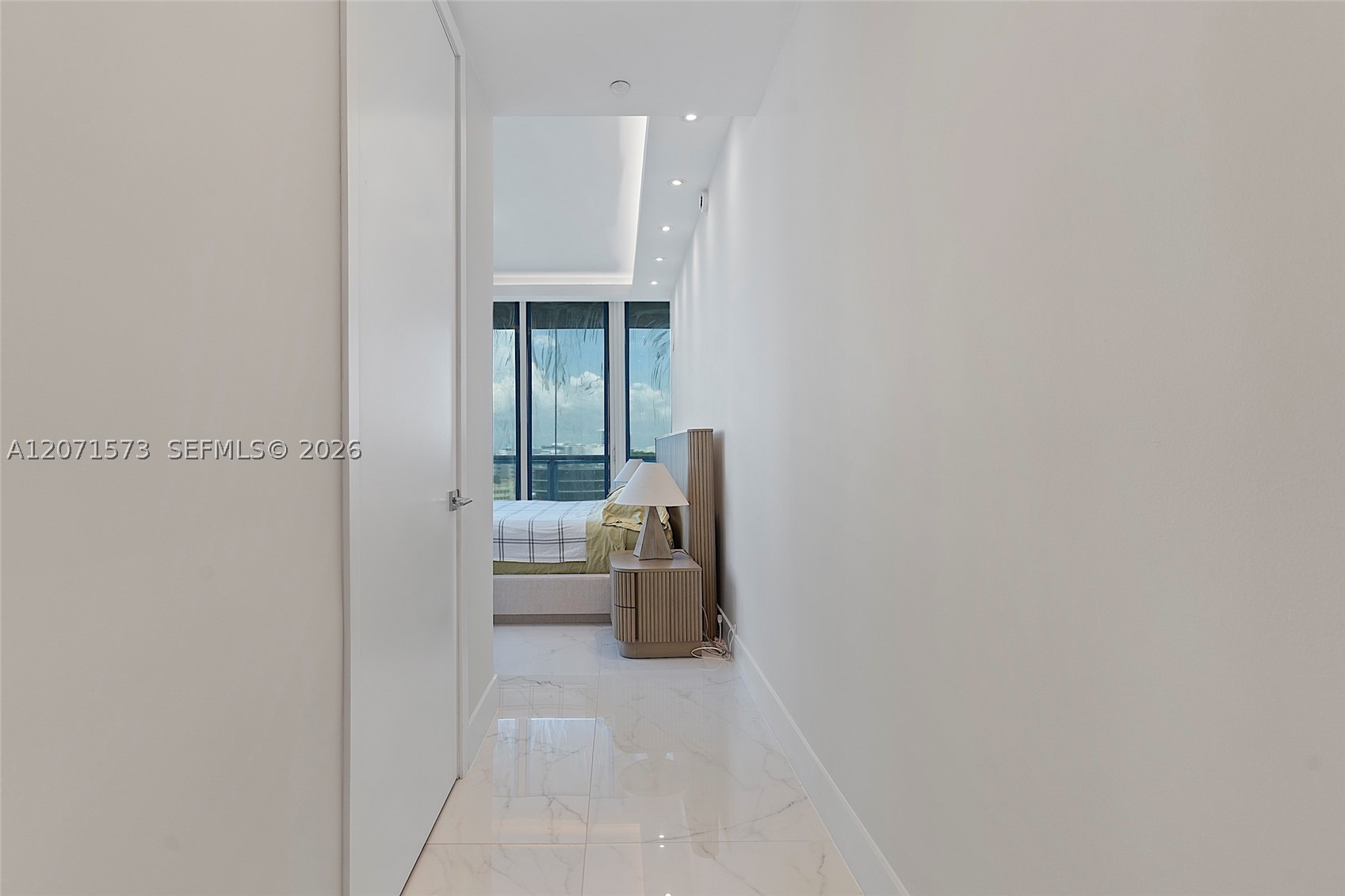 image Continuum South Beach South Tower37