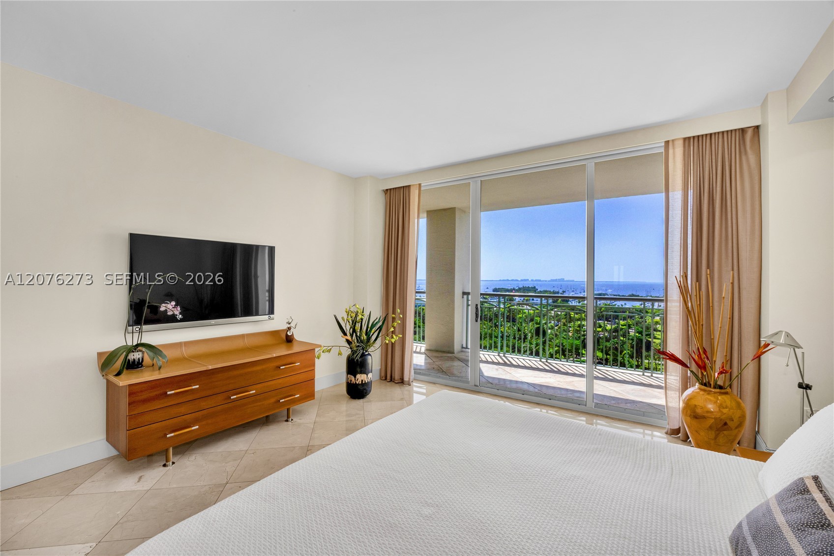 3400 SW 27th Ave #902 Miami, FL 33133