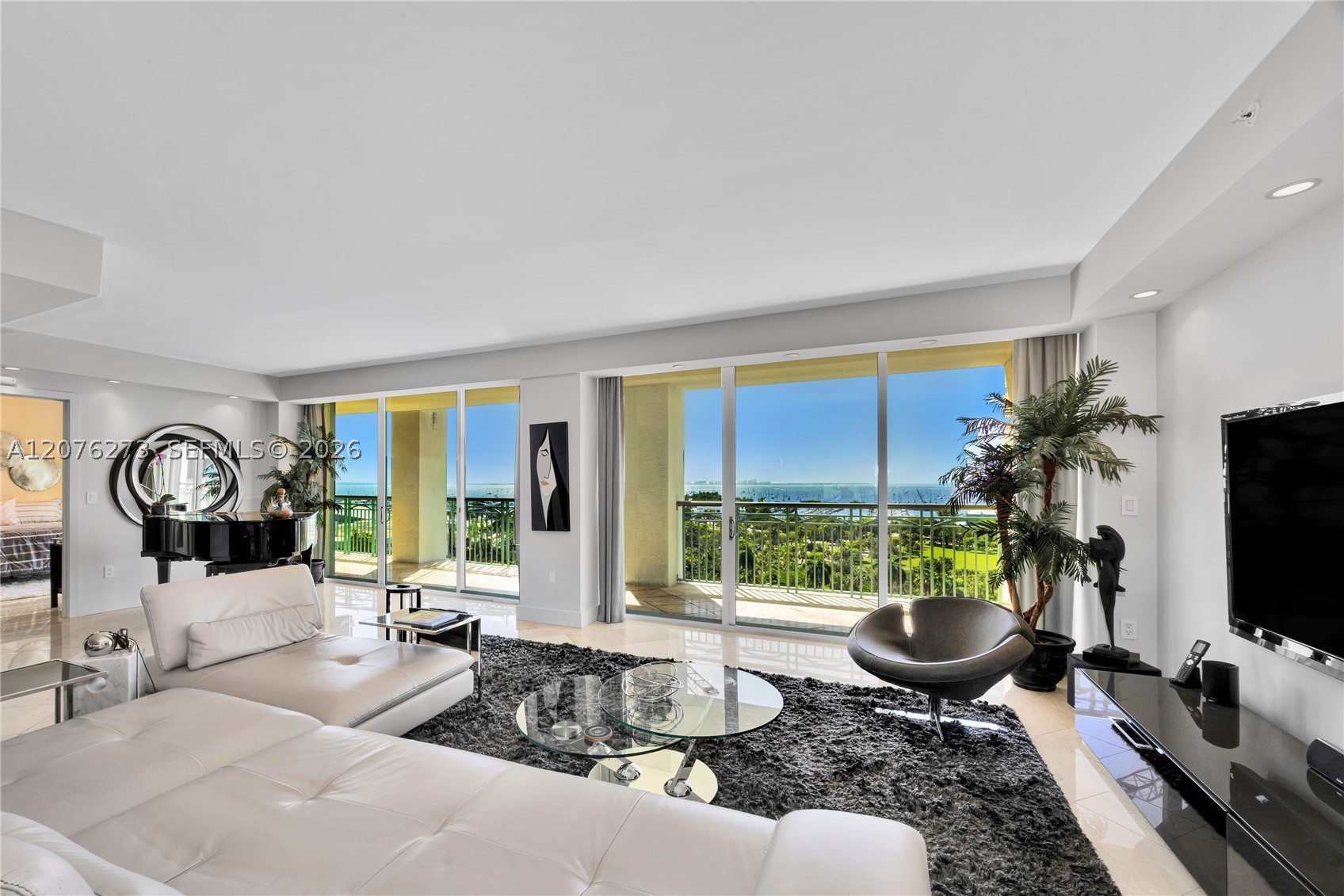 3400 SW 27th Ave #902 Miami, FL 33133