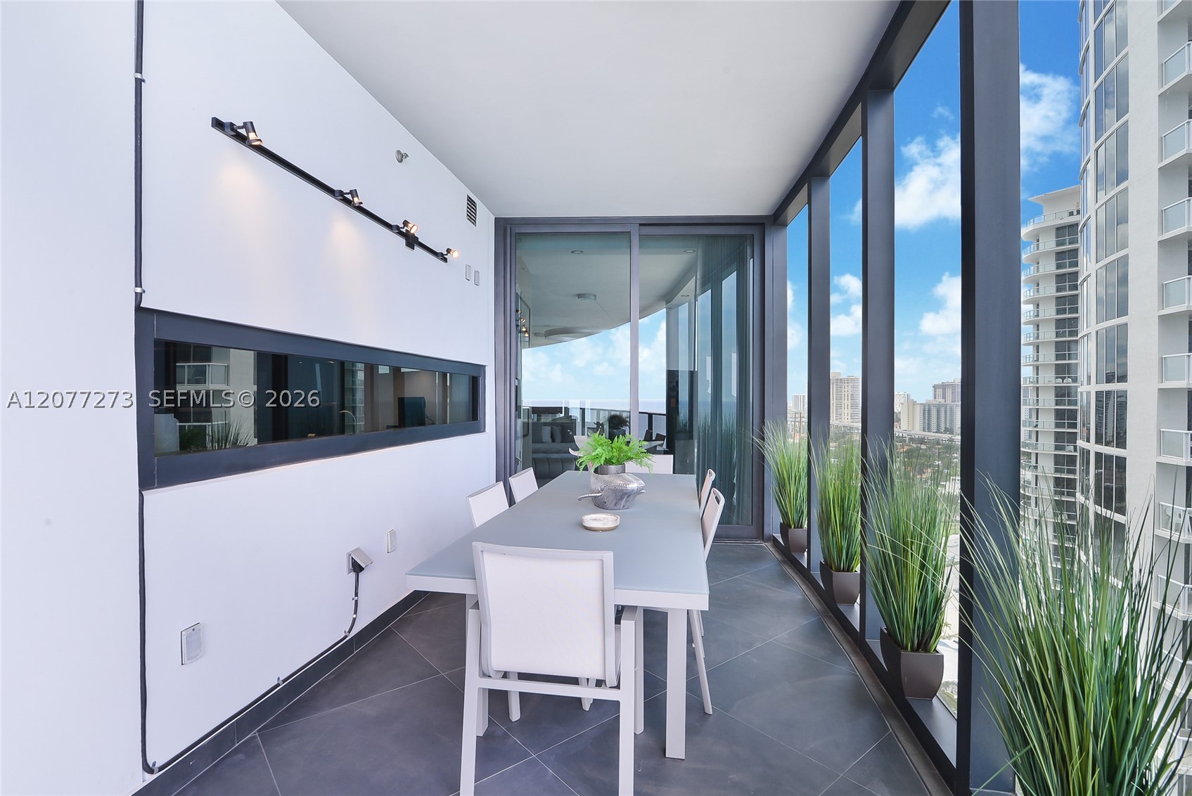 18555 Collins Ave #1605 Sunny Isles Beach, FL 33160