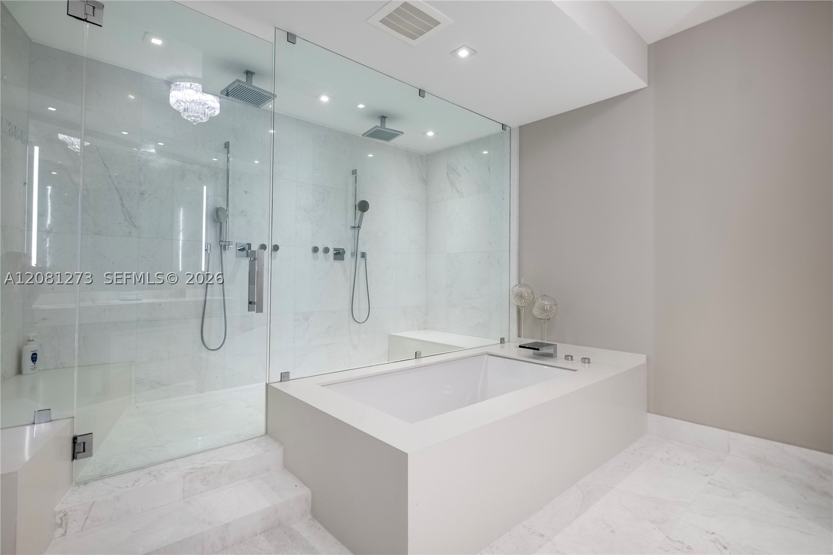 18555 Collins Ave #1505 Sunny Isles Beach, FL 33160