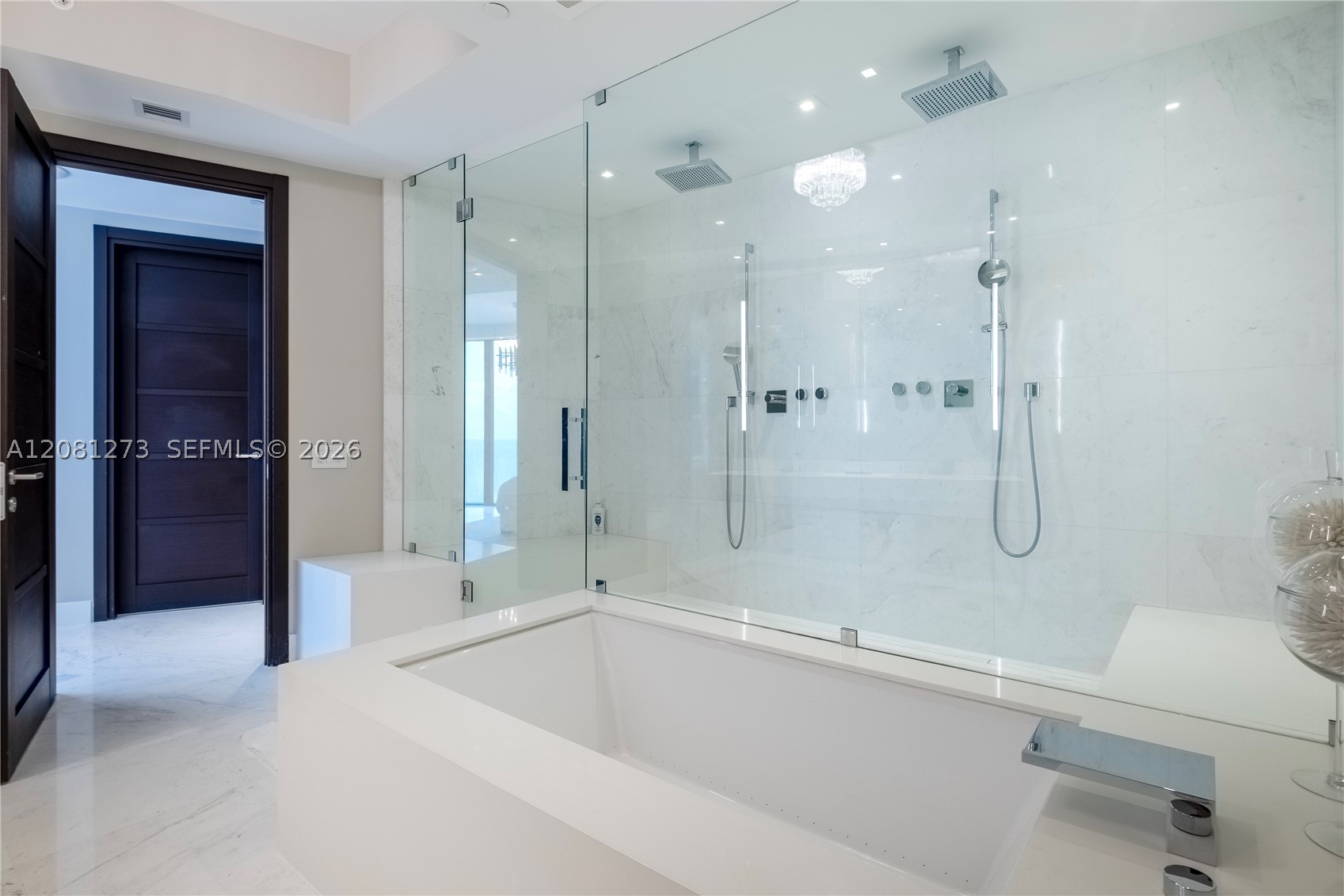 18555 Collins Ave #1505 Sunny Isles Beach, FL 33160