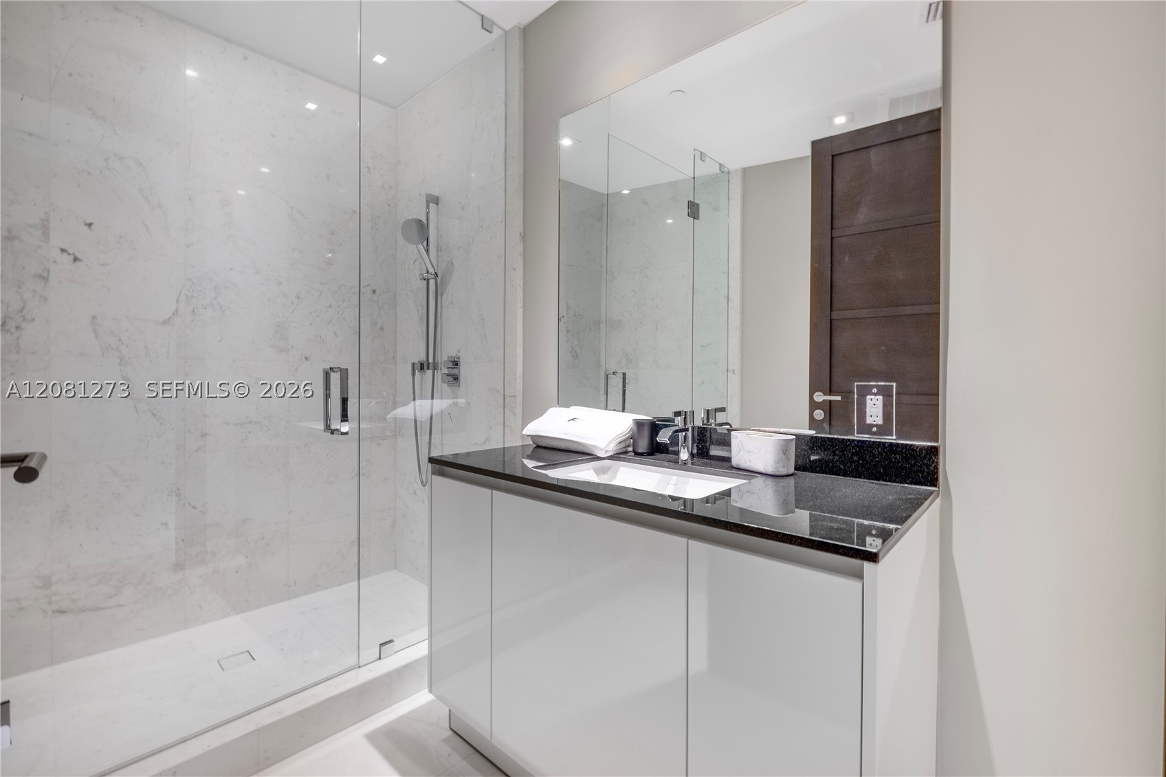 18555 Collins Ave #1505 Sunny Isles Beach, FL 33160