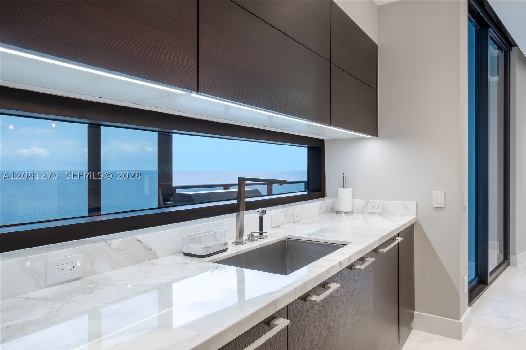 18555 Collins Ave #1505 Sunny Isles Beach, FL 33160