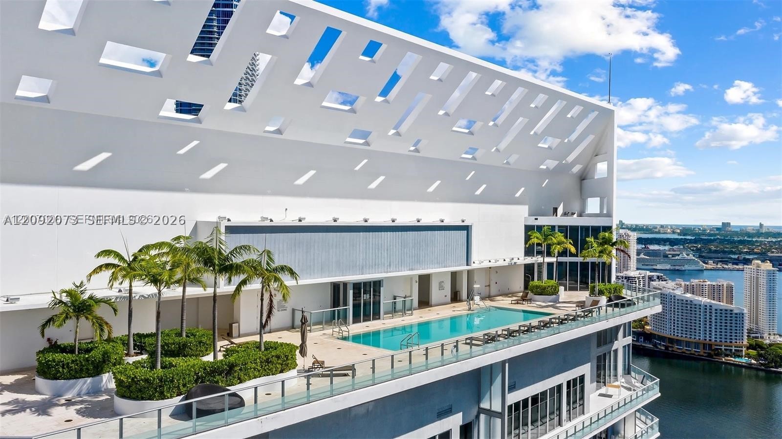 1300 Brickell Bay Dr #801