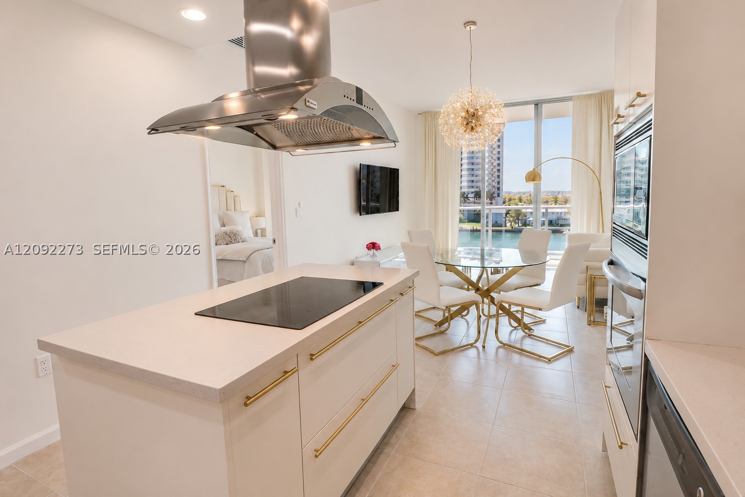 image Eloquence on the Bay9