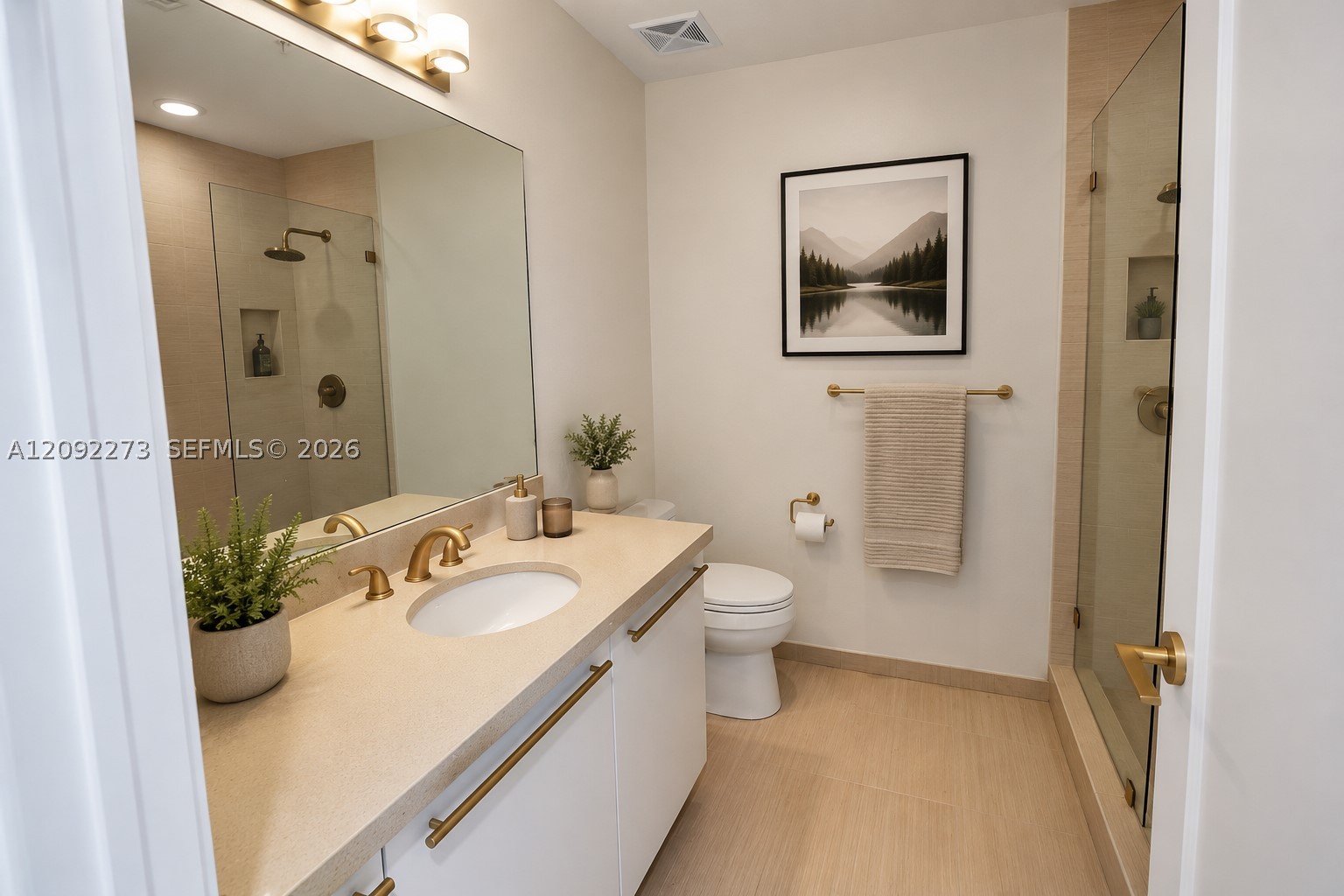 image Eloquence on the Bay19