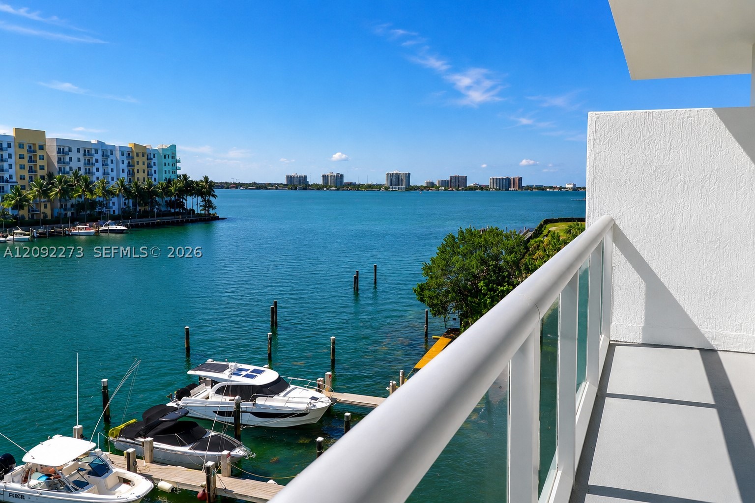 image Eloquence on the Bay25