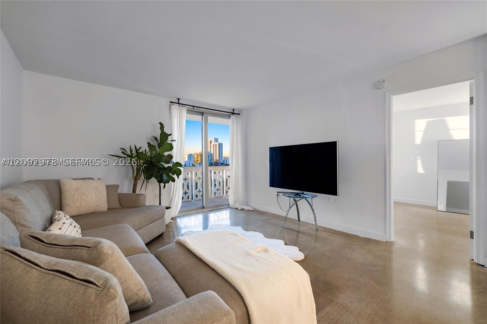 1020 Meridian Ave #816