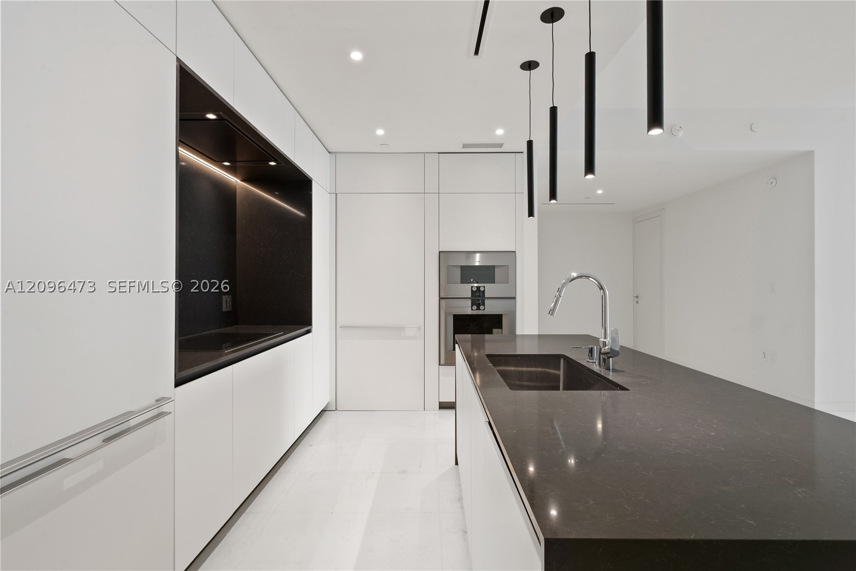 image Aston Martin Residences11