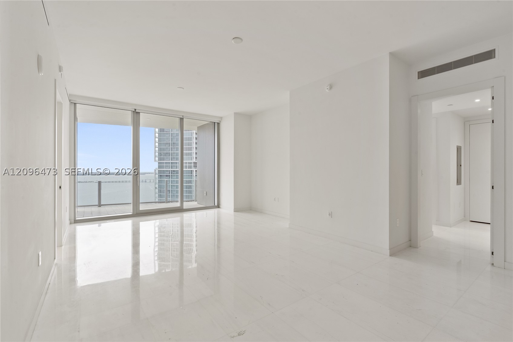 image Aston Martin Residences14