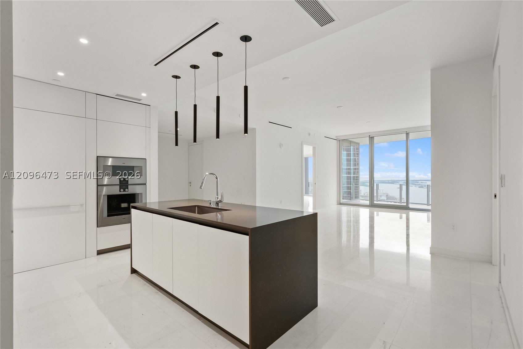 image Aston Martin Residences1