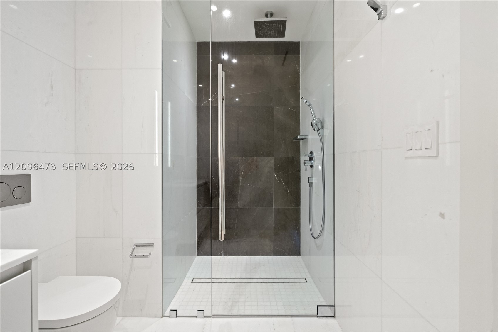 image Aston Martin Residences23