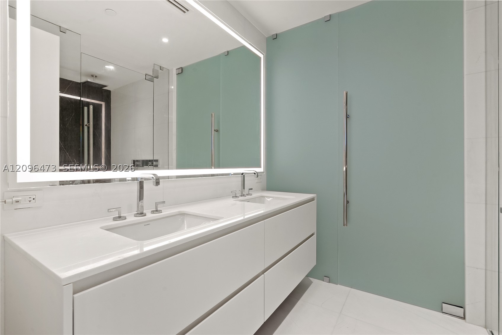 image Aston Martin Residences26