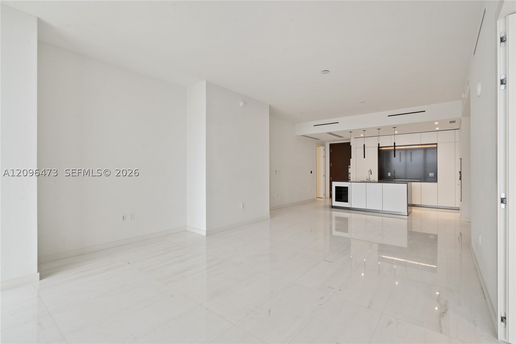 image Aston Martin Residences7
