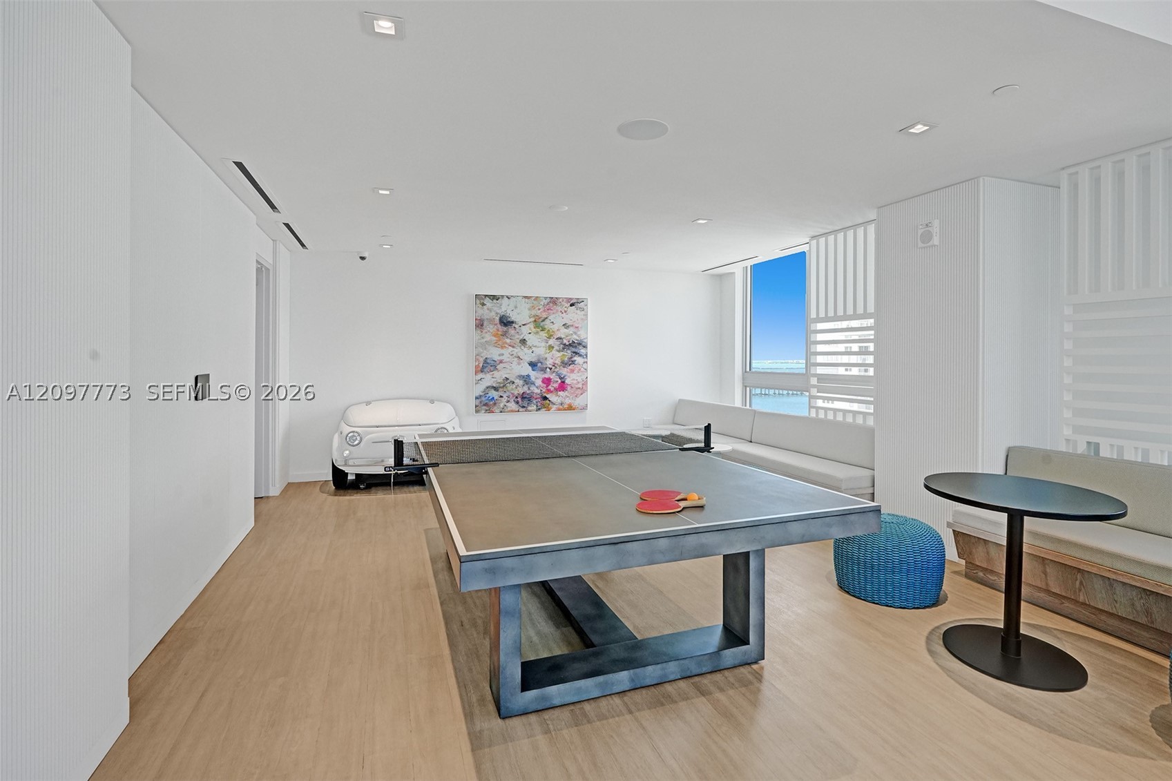 227 NE 2nd St #1610 Miami, FL 33132