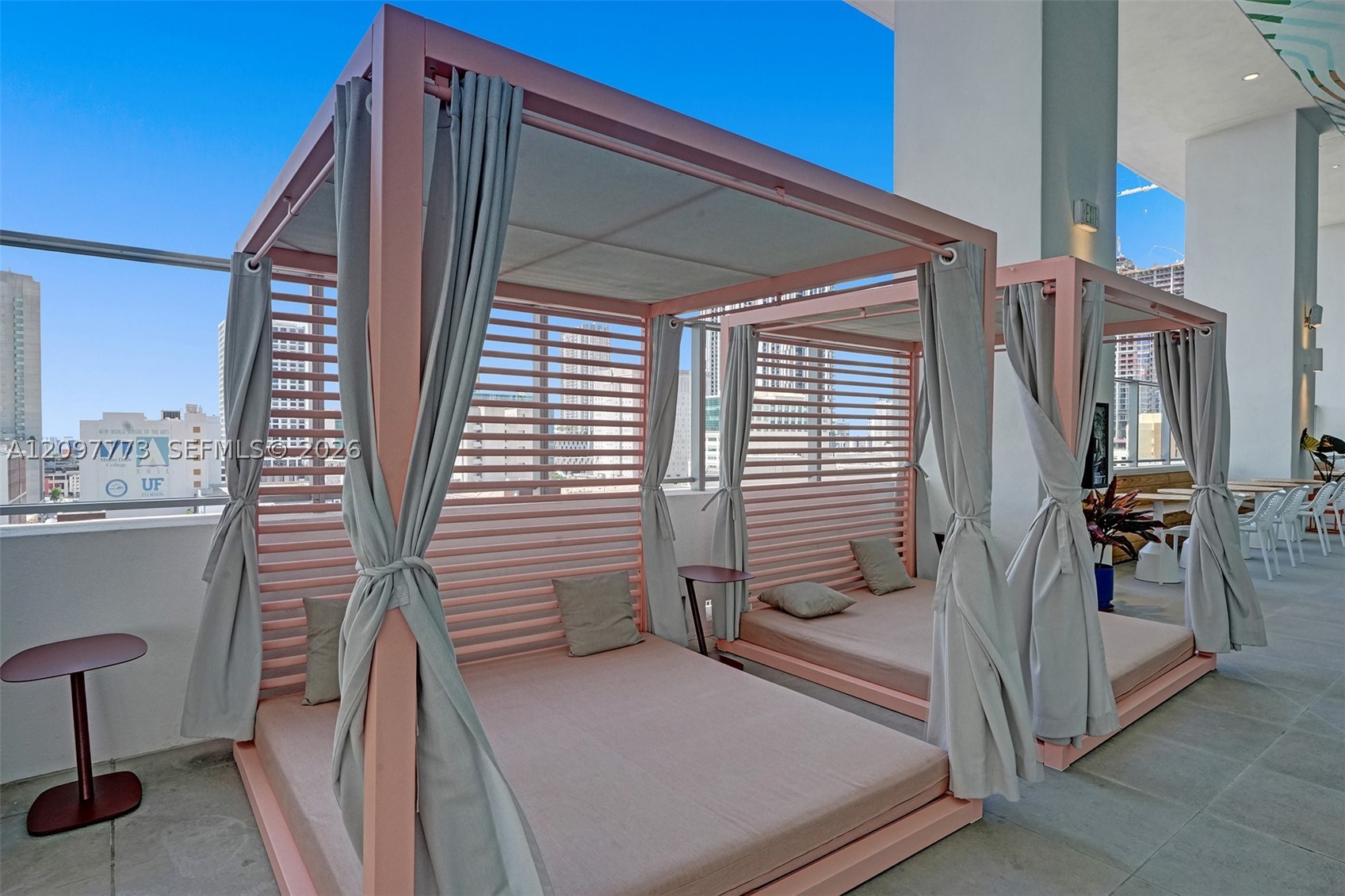 227 NE 2nd St #1610 Miami, FL 33132