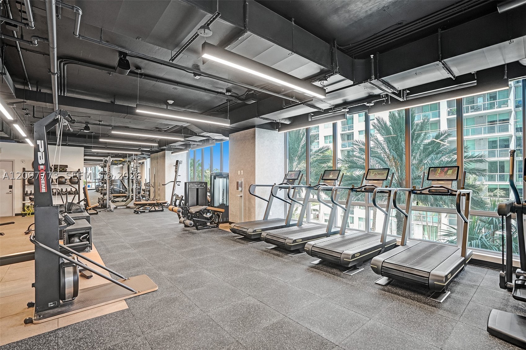 227 NE 2nd St #1610 Miami, FL 33132