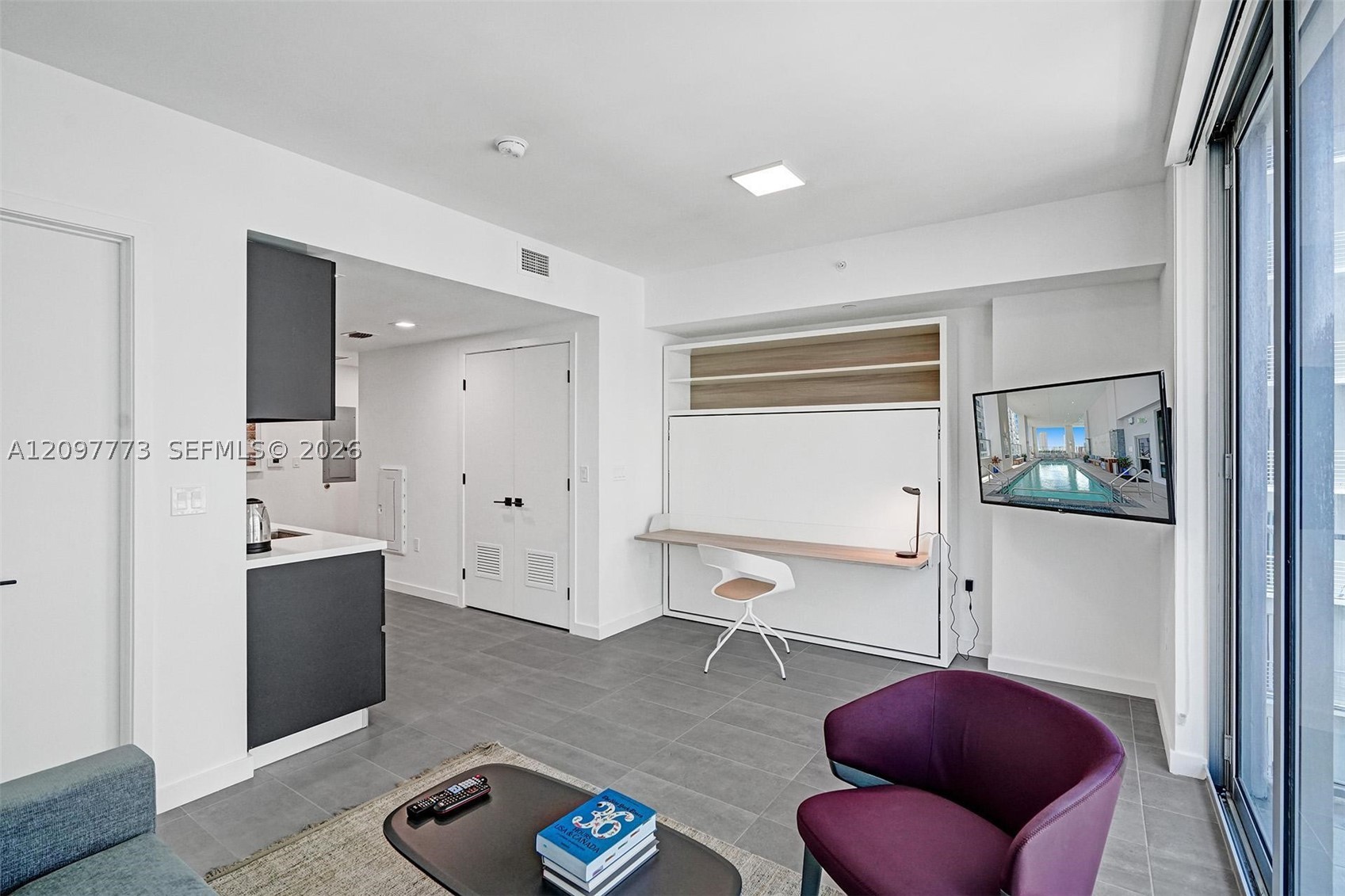227 NE 2nd St #1610 Miami, FL 33132