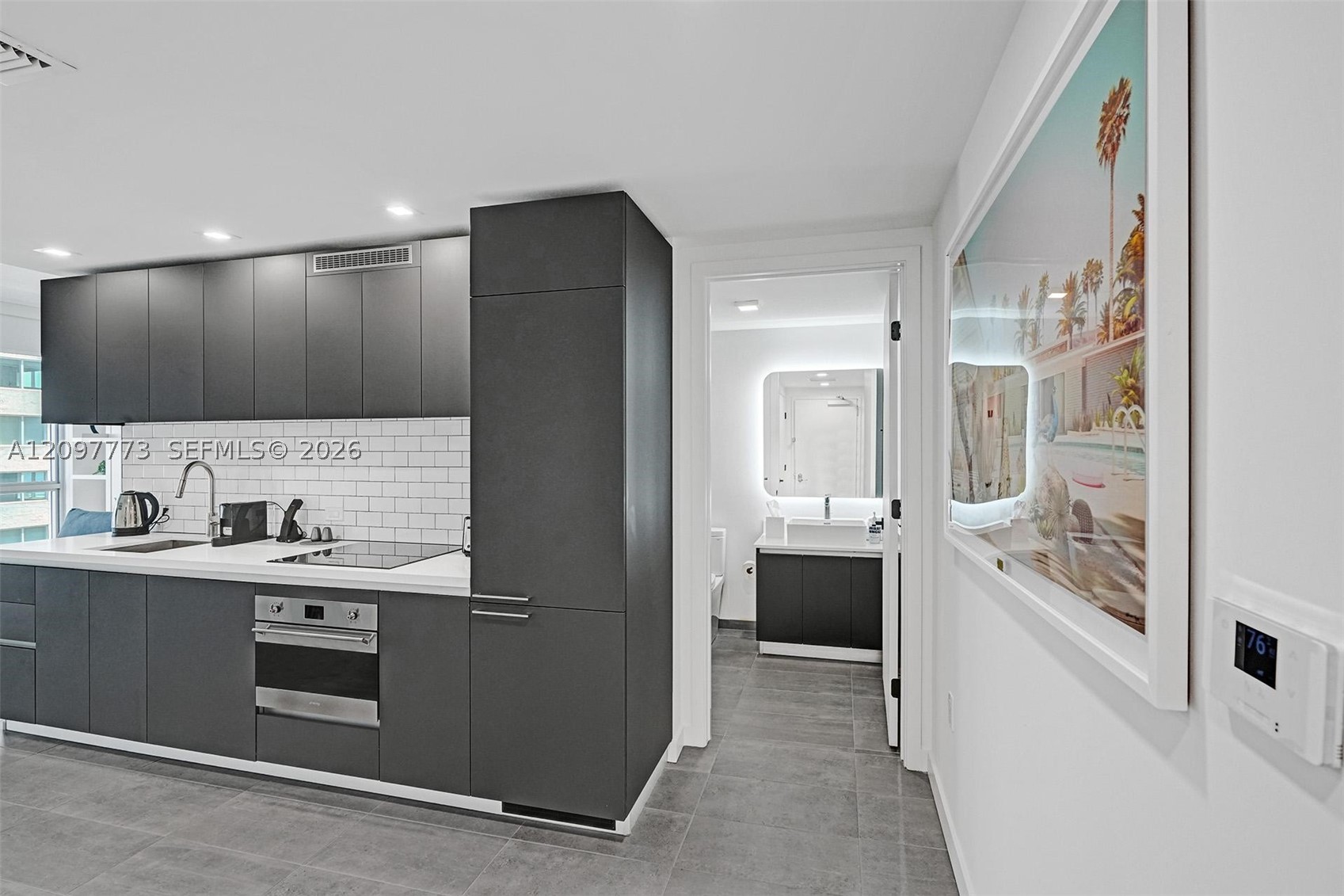 227 NE 2nd St #1610 Miami, FL 33132