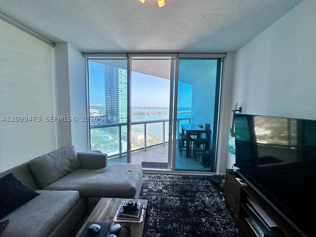 image Platinum Condominium10