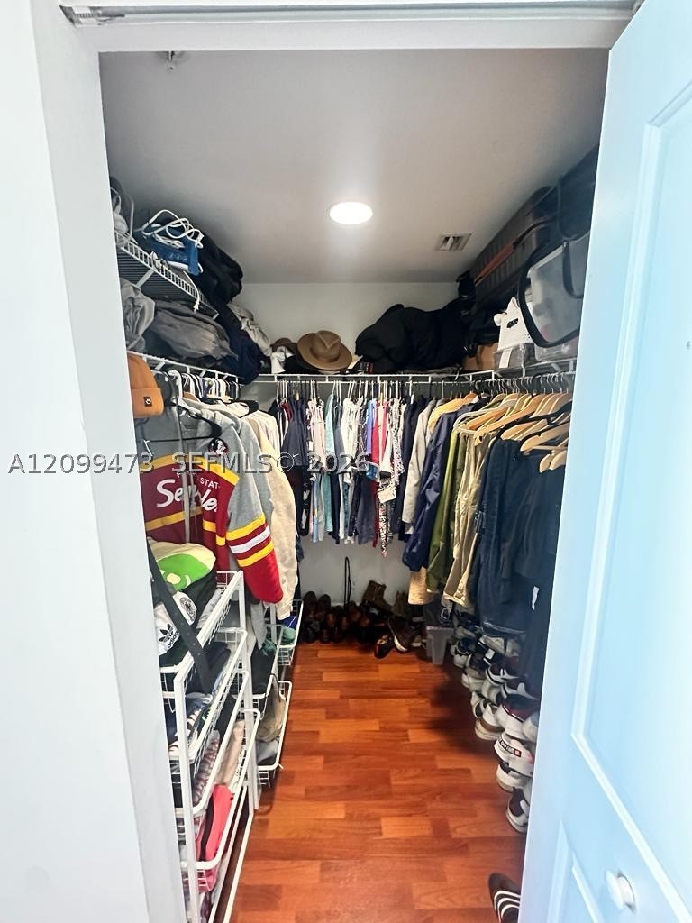 image Platinum Condominium11