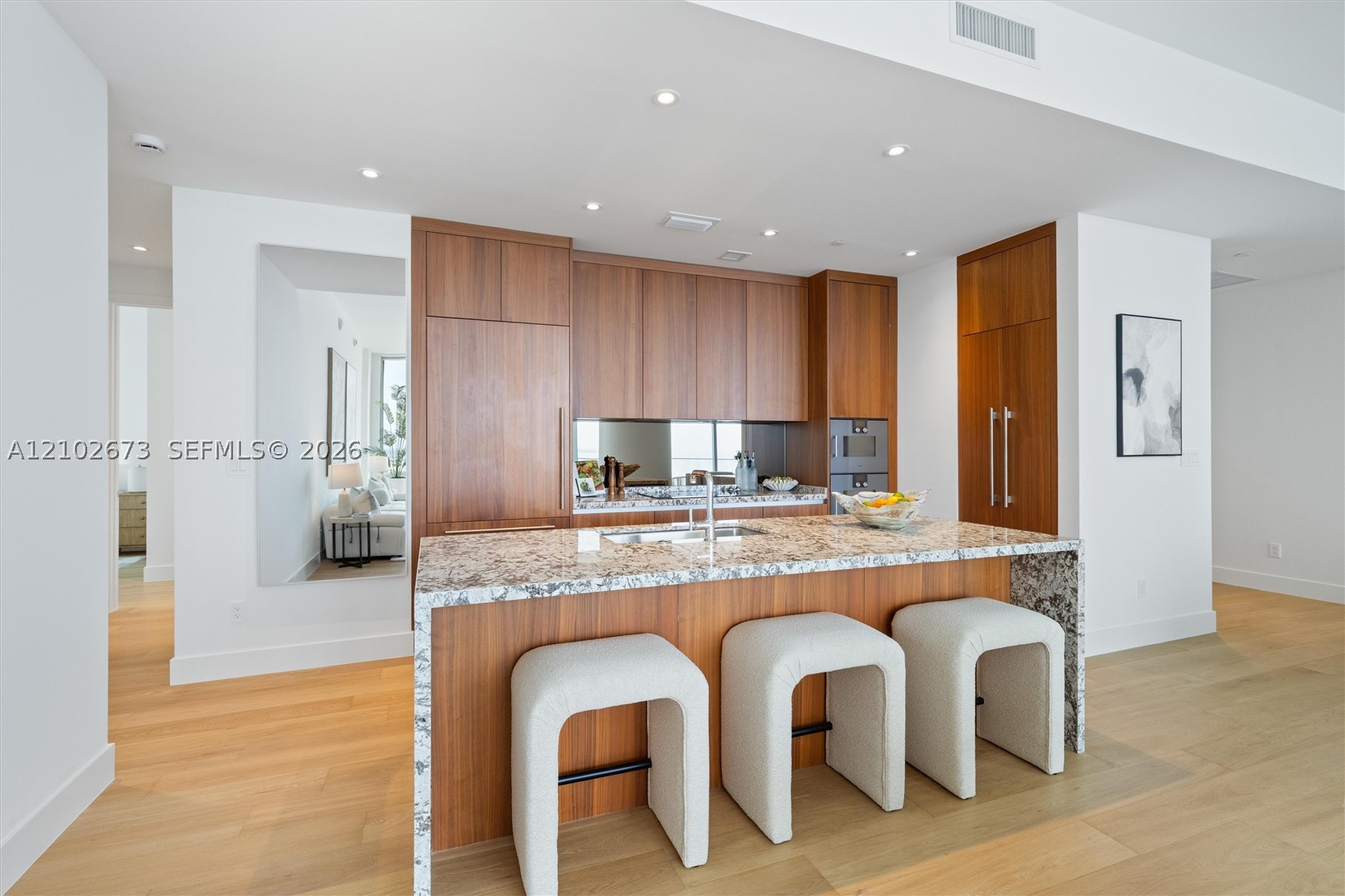 image Una Residences10
